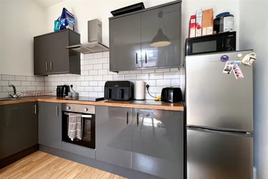 2 bed flat, Hazelwood Avenue, Jesmond, Newcastle, NE23HU - Image 4